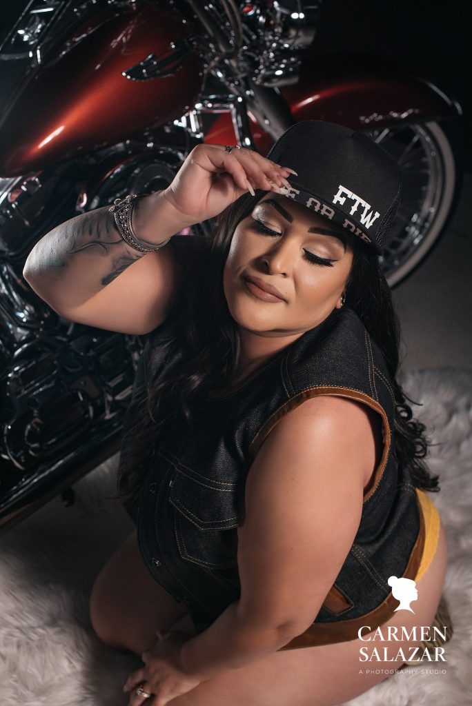 Woman next to Harley, Biker-inspired boudoir; Carmen Salazar Photography