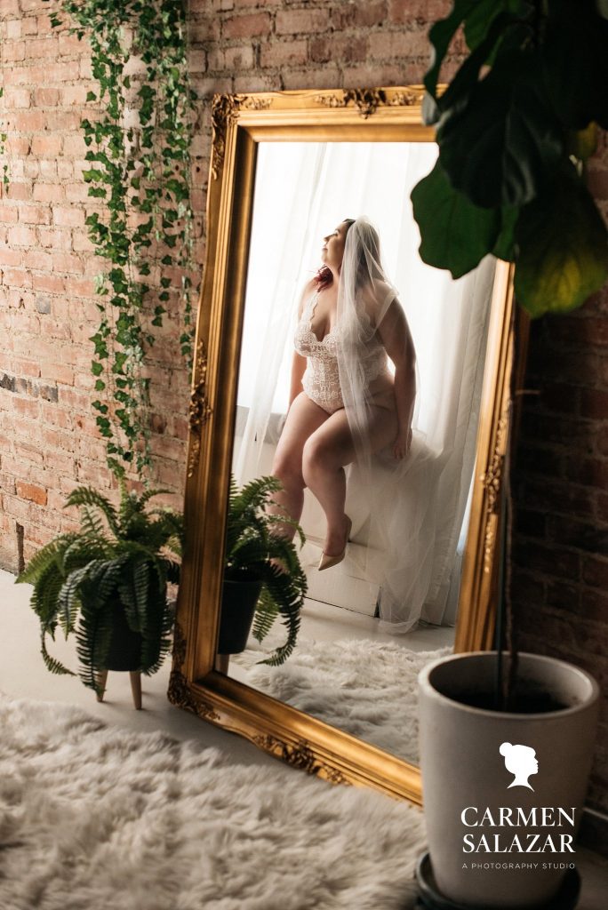 woman in bridal lingerie; boudoir photography repeat clients, photography by Carmen Salazar