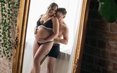 Celebrating Life With Sensual Couple’s Boudoir Maternity Photography